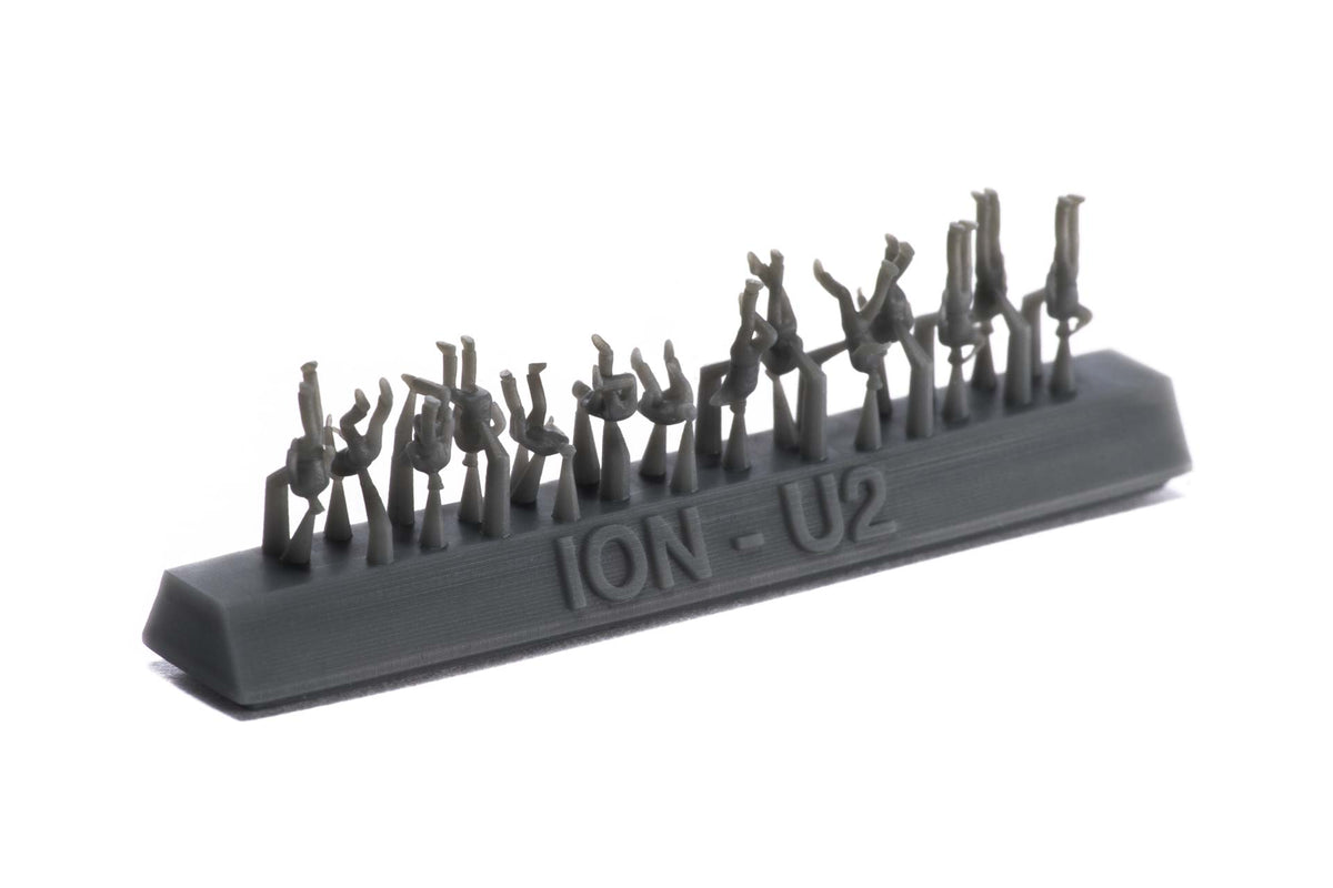 Photo of finely detailed 1:350 scale US Navy WWII resin figures from ION Model, depicting chilling and active deck crew for warship model dioramas.