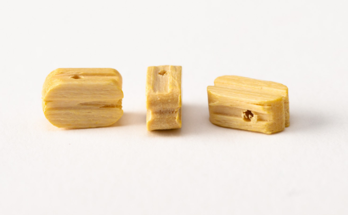 Photo of Amati B4087,07 7mm Boxwood Blocks, featuring 20 finely crafted blocks ideal for realistic and sophisticated model ship rigging.