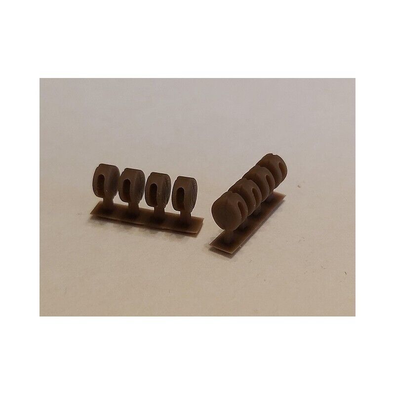 Image of Seahorse's 24pcs 3mm 3D Printed Single Blocks, showcasing their precision and high-quality detailing, perfect for enhancing scale model ships and miniature projects.