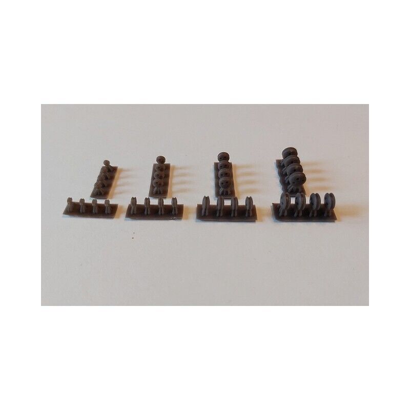 Image of Seahorse's 24pcs 4mm 3D Printed Deadeye Blocks, showcasing their precision design and quality for model ship rigging enhancements.