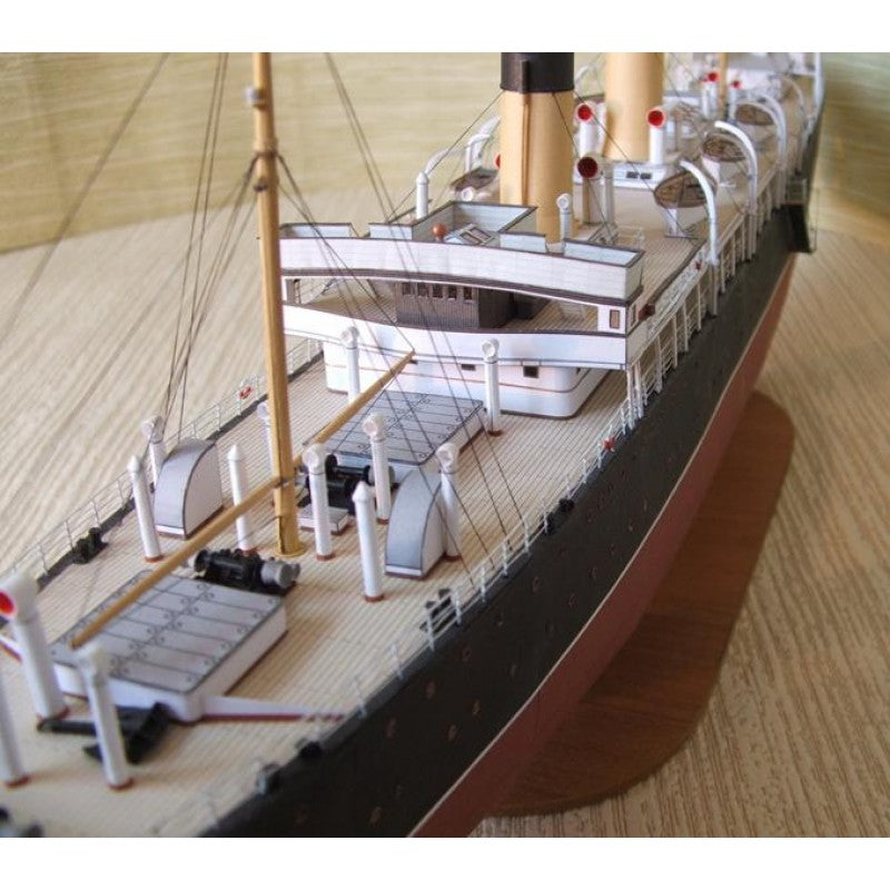 Photo of the Eagle (Oryol) 1:200 scale steamship card model kit from Orel Publishing 085