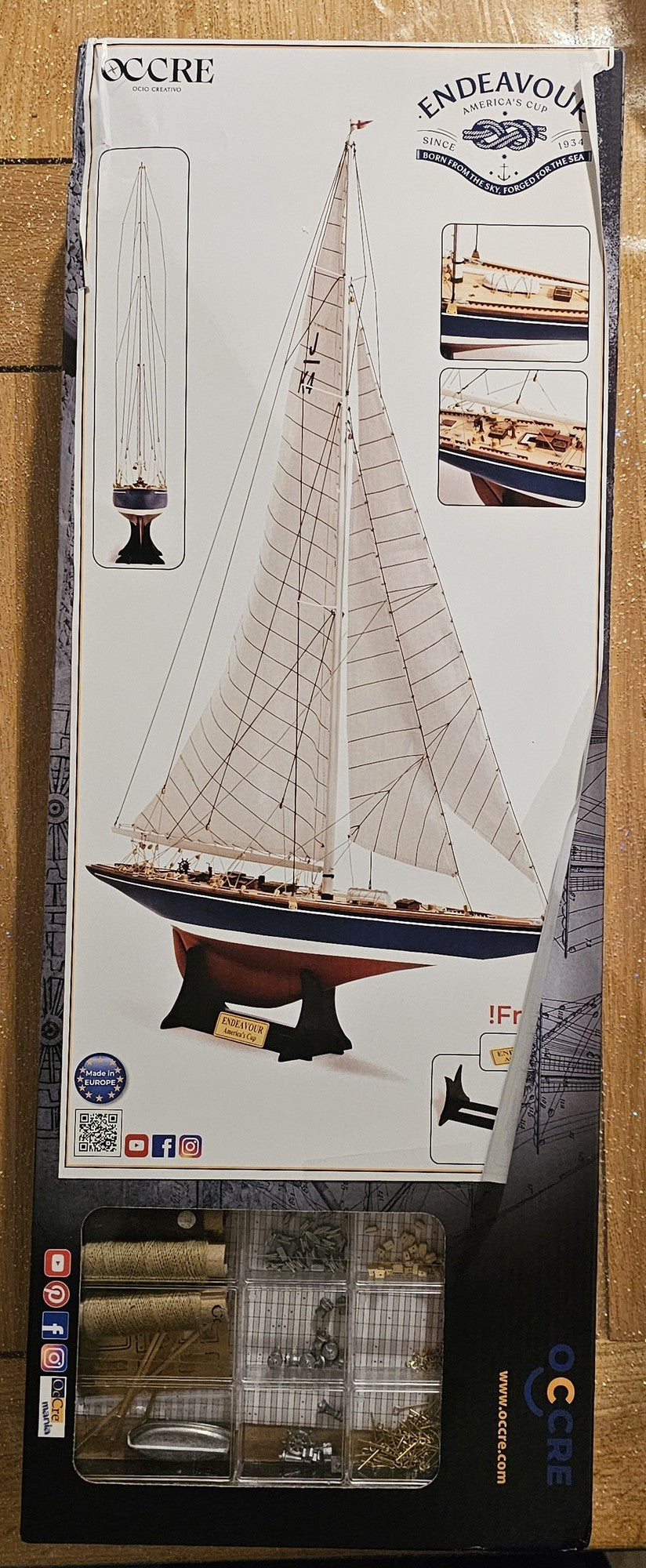 20% off Endeavour America's Cup Yacht 1:75 OcCre (12013) Opened and Damaged Box