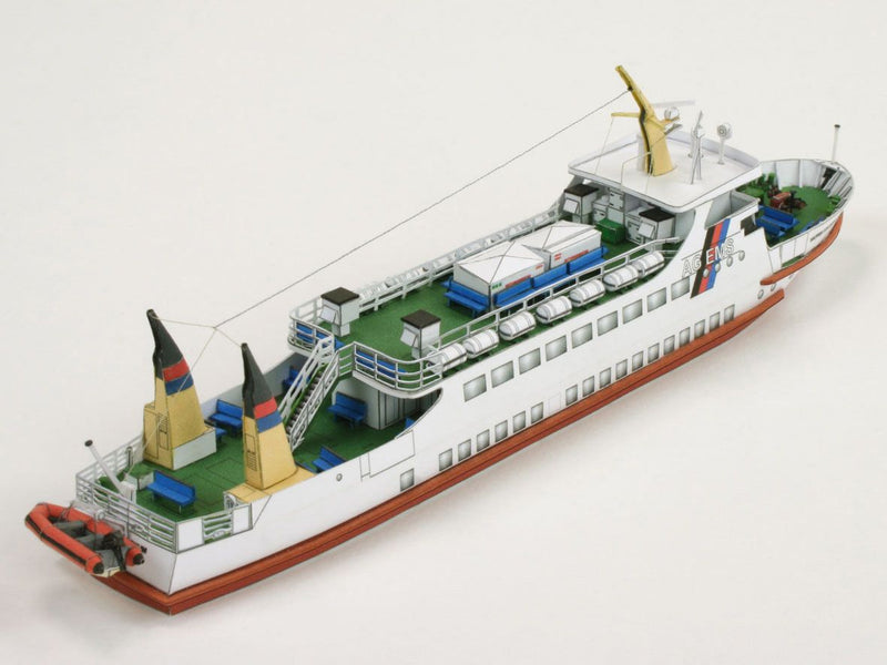Photo of HMV Wappen von Borkum passenger ship 1/250 scale card model kit designed by Friedrich Pohl
