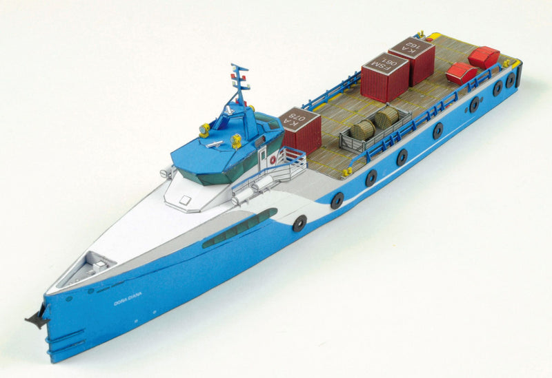 Photo of HMV Fast Crew Supplier Doña Diana 1:250 paper model ship kit designed by Till Schade, featuring blue Axe-Bow hull and deck cargo.