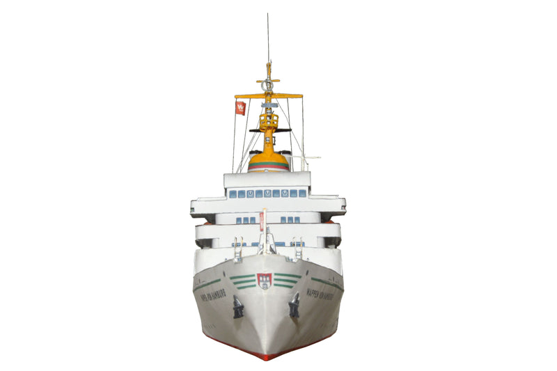 Photo of HMV Wappen von Hamburg 1/250 scale paper model kit with detailed hull, lifeboats, and railings.