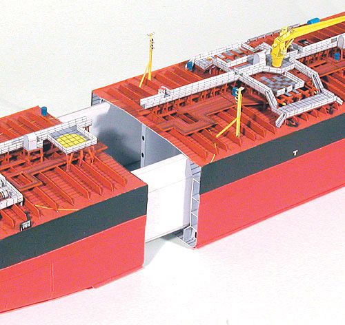 Photo of HMV 1/250 card model kit Double Hull Tanker TMS Seatrout designed by Peter Brandt