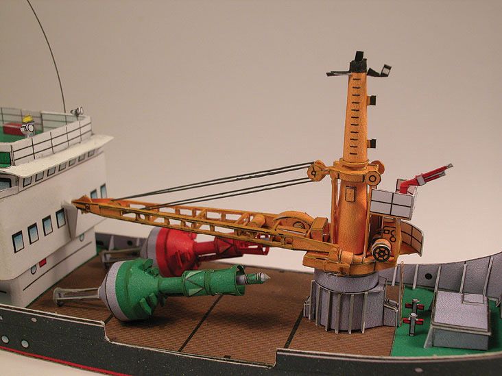 Photo of HMV Buoy Tender Bruno Illing 1/250 scale paper model kit with detailed crane, buoys, and lifeboat by Dr. Henning Budelmann.