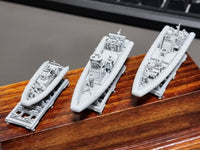 Photo of 11m Naval Special Warfare RIB with six crew figures 1:144 scale resin model by HS Model