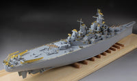 Photo of USS Missouri BB-63 1:350 scale model kit Very Fire VF350909 WWII battleship