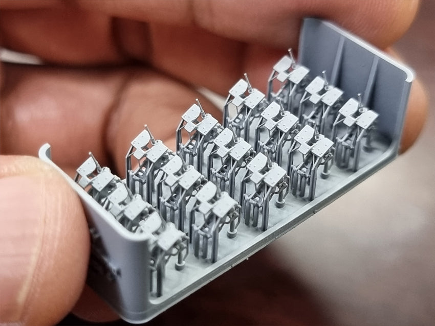 Photo of USN Oerlikon 20mm Cannon Type D 1:350 HS Model set with 15 guns and 24 ammo lockers
