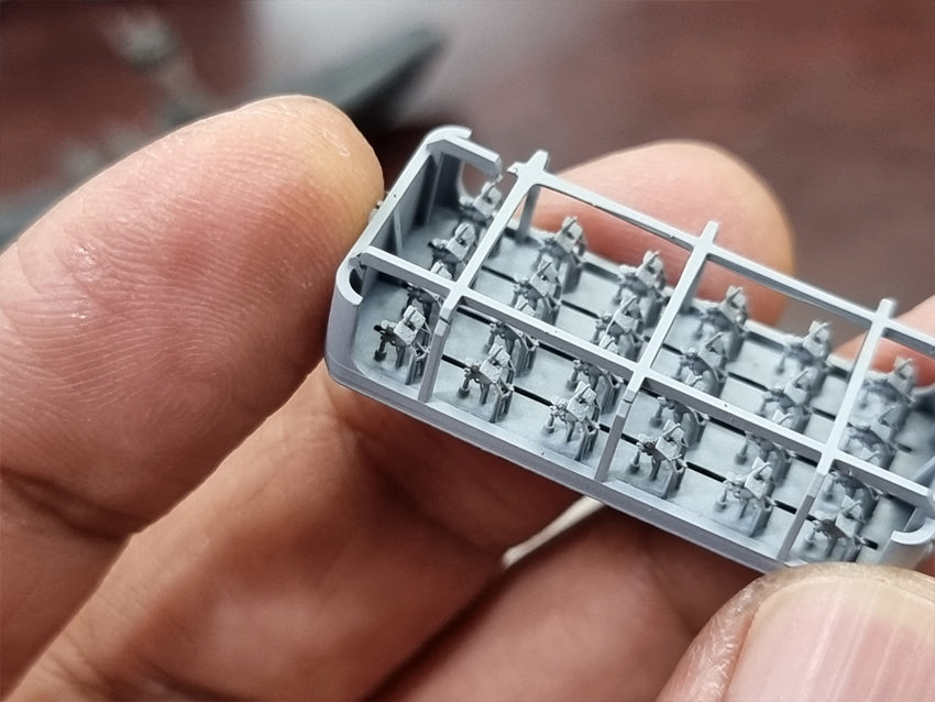 Photo of USN Oerlikon 20mm Cannon Type B resin set with 24 ammo lockers in 1:700 scale by HS Model