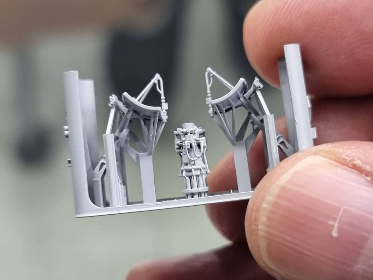 Photo of AN/APN-43 Air Traffic Control Radar 1/350 scale resin model set from HS Model HSM-U350074S