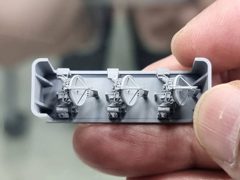 Photo of AN/SPG-51 Illumination Radar 1/350 scale resin set from HS Model HSM-U350071S showing 3D printed details