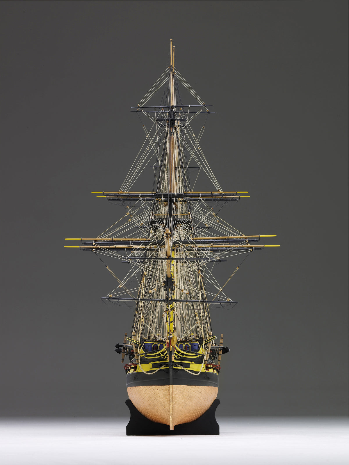 Photo of the Amati HMS Vanguard 1:72 wooden model kit (B1300,04) – British Royal Navy 74-gun ship from the Battle of the Nile