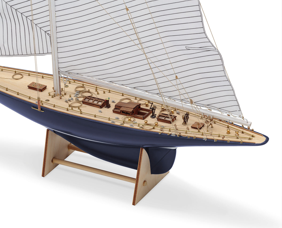 Photo of Amati Endeavour 1934 America’s Cup wooden model ship kit 1:80 scale with polystyrene hull