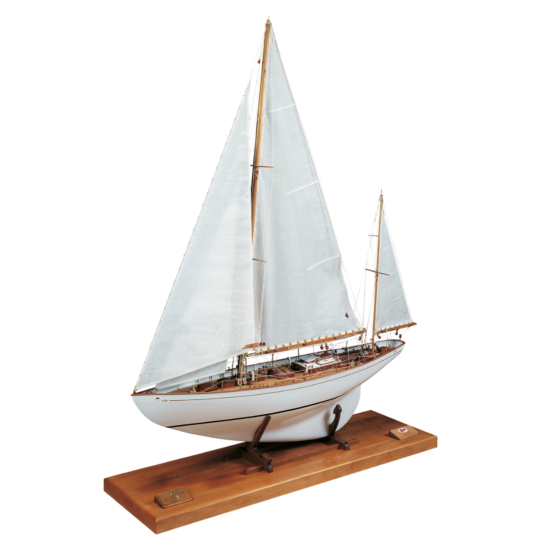 Photo of Amati Dorade 1:20 wooden racing yacht model kit