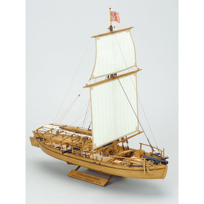 Photo of the Philadelphia American Gunboat 1776 wooden model kit in 1:72 scale by Shipyard WM:008