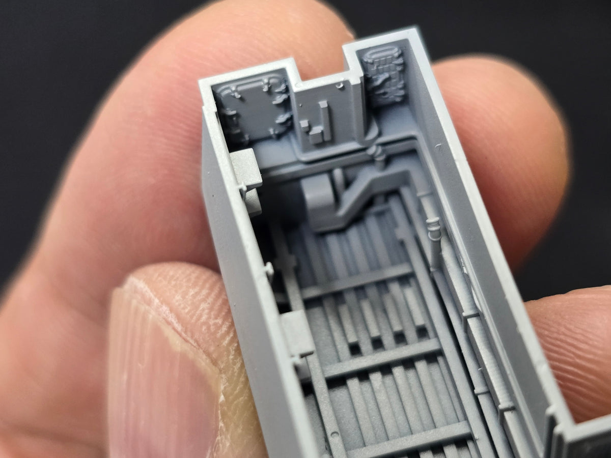 Photo of 1:350 helicopter hangar set for Arleigh Burke class destroyer HS Model HSM-U350100S