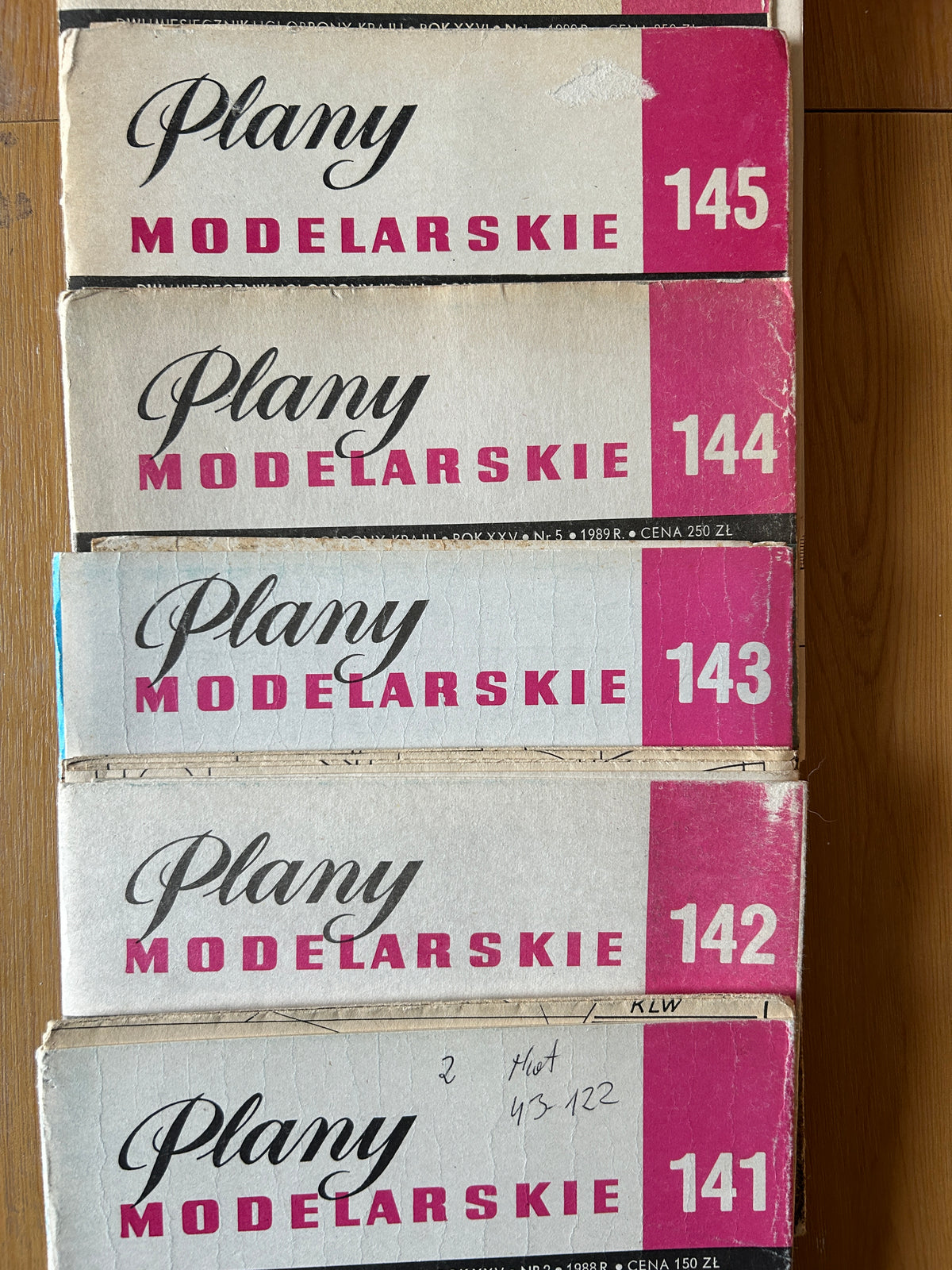 Photo of Plany Modelarskie complete set of 150 issues with folded A1 technical drawings for model building (1965–1989)