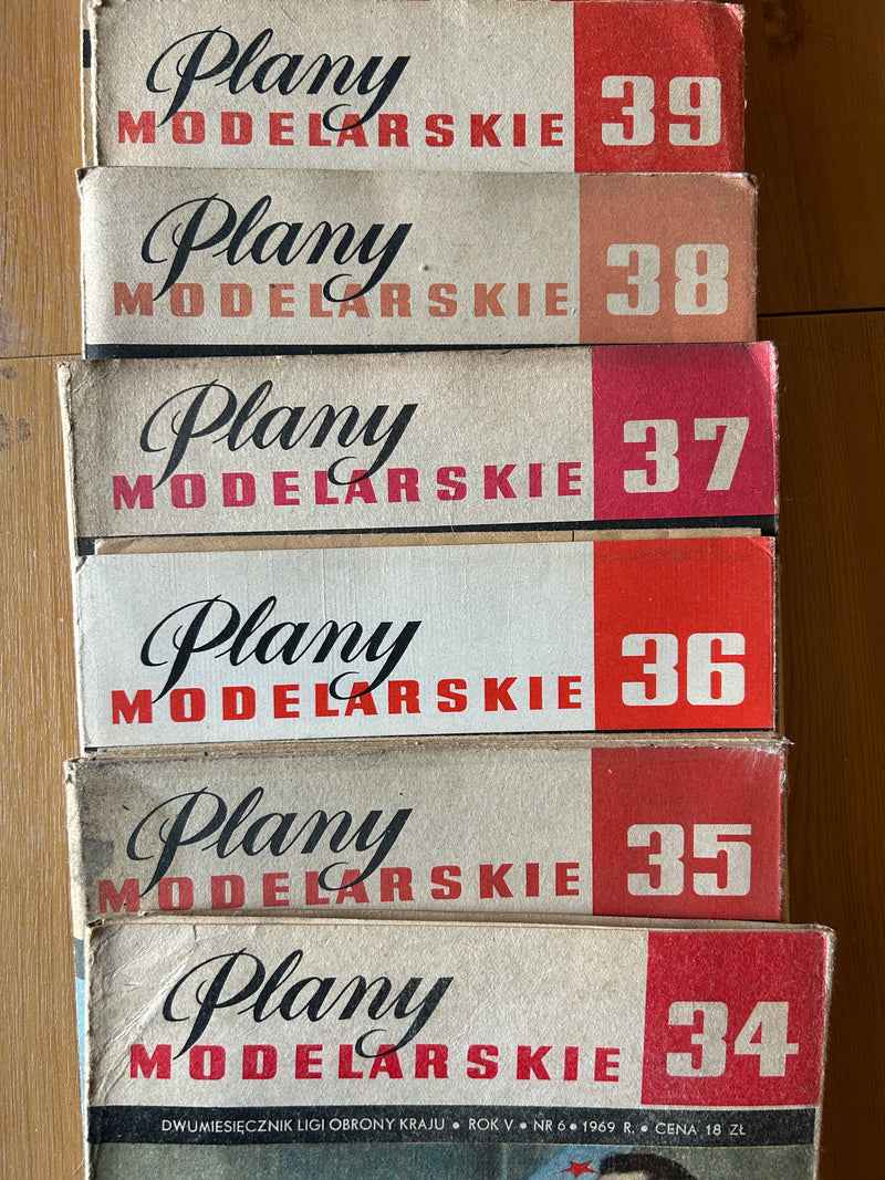 Photo of Plany Modelarskie complete set of 150 issues with folded A1 technical drawings for model building (1965–1989)