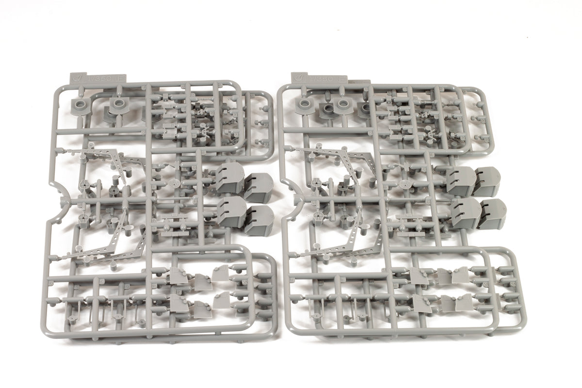 Photo of USS Salem CA-139 1:700 scale model kit Very Fire VF700908 heavy cruiser plastic model