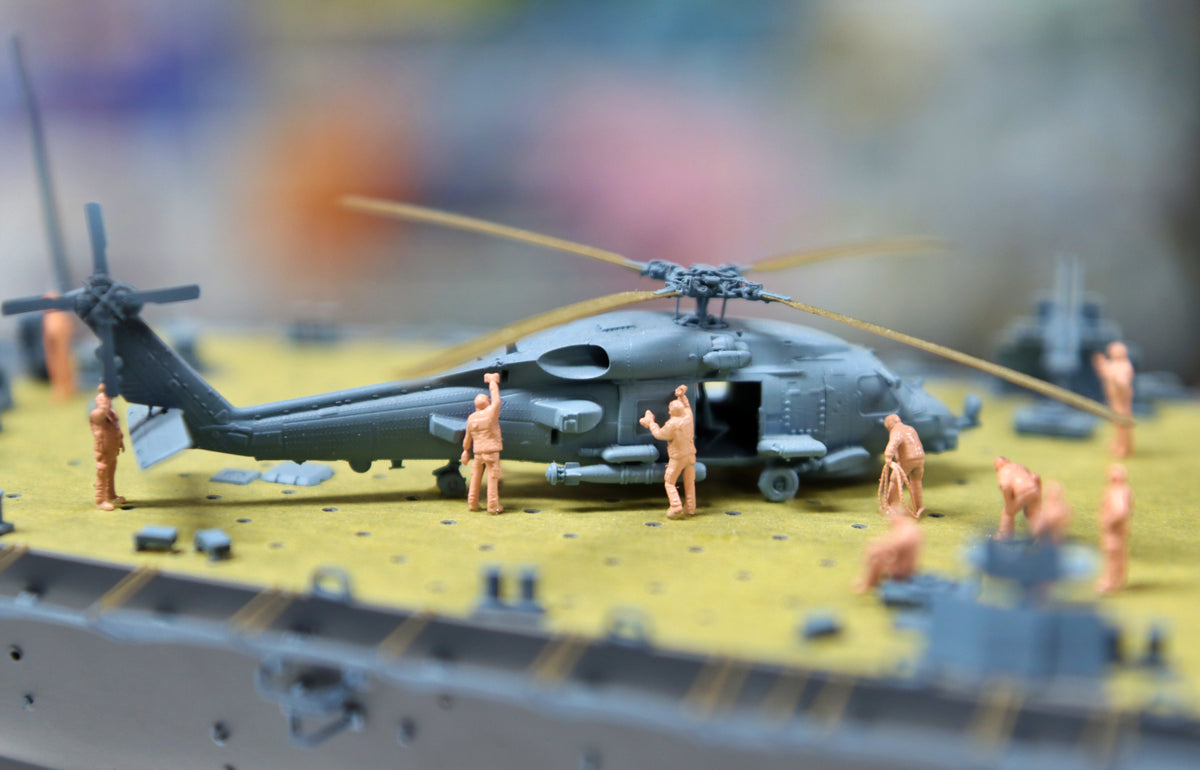 Photo of HS Model US Navy Figures Type 3 1:200 resin flight deck crew set with 25 detailed naval figures