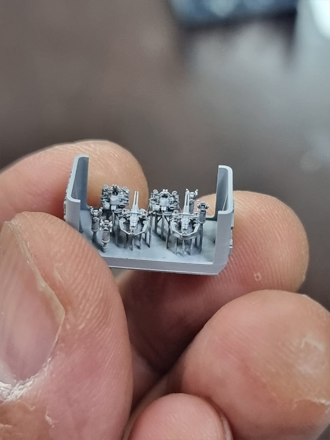 Photo of 40mm Twin Bofors Late Version with Mk51 Gun Director 1:700 HS Model HSM-U700030S