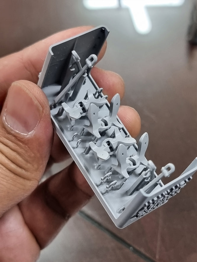 Photo of WWII USN Anchor with chain 1:200 scale set for aircraft carriers and battleships by HS Model