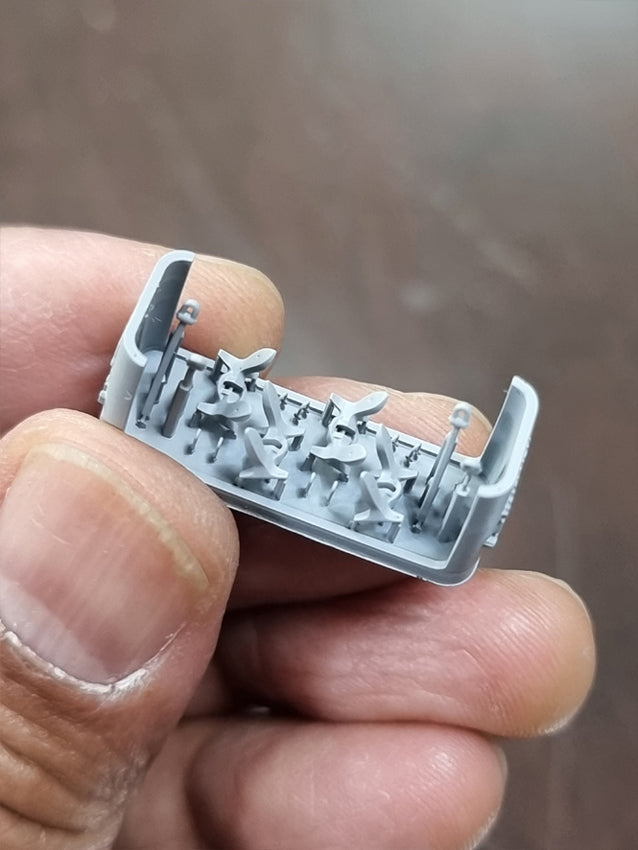 Photo of US Navy WWII 1/350 scale anchors with chain by HS Model resin set