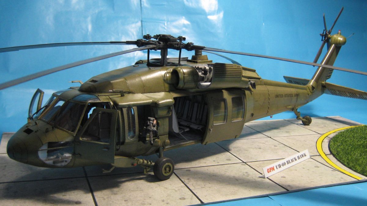 Sikorsky UH 60 Model Kit Cardboard Black Hawk Helicopter Modelland sikorsky-uh-60-model-kit-cardboard-black-hawk-helicopter-modelland