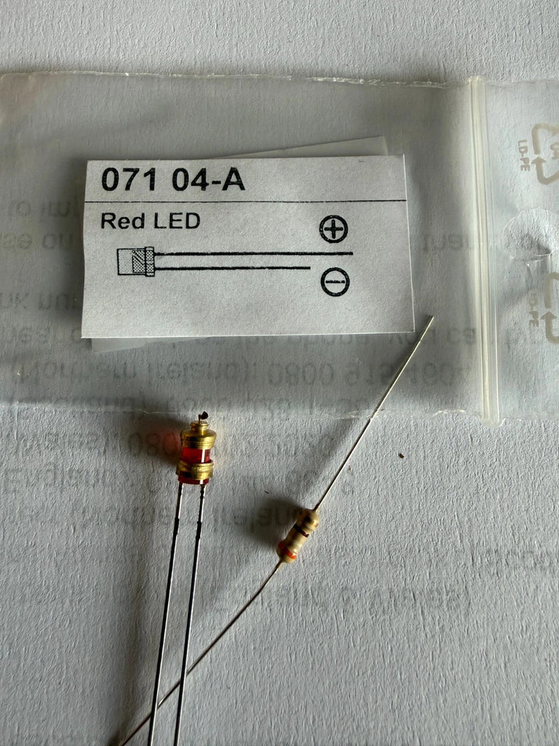Photo of RB Model 07104 Masthead Lamp 360 Degrees 6x4mm Red LED with resistor for sailboat models