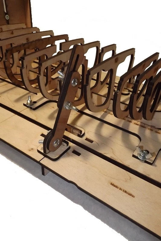 Photo of LMG BB-09 ship model building jig for sailing ships